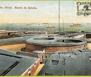 24795 - PERU  -  Vintage Postcard - Callao - Bateria de Saludos
