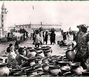 93070 - TCHAD - VINTAGE POSTCARD  - 1950's - FORT LAMY Real photo - ETHNIC