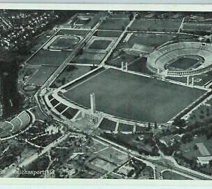 Lib7470  - VINTAGE SPORT  POSTCARD  - 1936  Olympic  Games BERLIN
