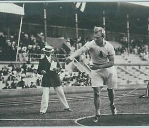 Lib7484  - VINTAGE POSTCARD  - 1912 Olympic  Games STOCKHOLM  - FINLAND Athlete