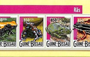 A7828 - Guinea-Bissau -  Stamp Sheet - 2015 Reptiles FROGS