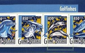 A7825 - Guinea-Bissau - ERROR MISPERF Stamp Sheet - 2015 Dolphins