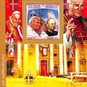 A7913- Guinea-Bissau - ERROR MISPERF  Stamp Sheet - 2016 Pope John Paul II