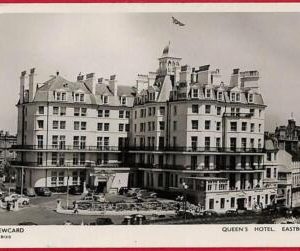 ai0110 -  GREAT BRITAIN - VINTAGE POSTCARD - Eastbourne - 1957