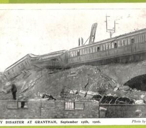 11111 - GB  -  VINTAGE POSTCARD - Railway Disaster at Grantham, September 1906