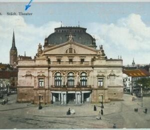 98498 -  VINTAGE  POSTCARD - Czechoslovakia -  PILSEN 1915 Theatre