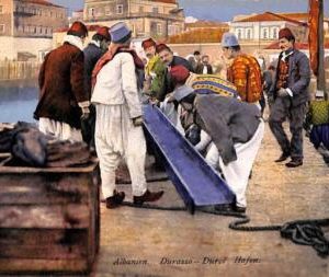 ae9351 - ALBANIA - VINTAGE POSTCARD -  Durazzo, Ethnic