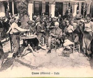 ae9354 - ALBANIA - VINTAGE POSTCARD -  TIRANA, Ethnic
