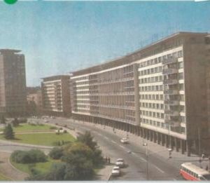 70941 - ROMANIA - Postal History - POSTAL STATIONERY CARD: BUS cars ARCHITECTURE