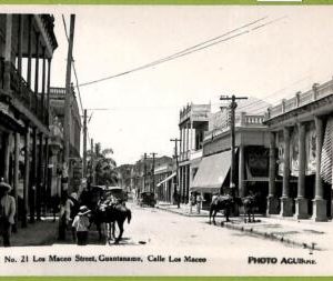 aa5984 - HABANA - Vintage Postcard - Guantanamo, Calle Los Maceo
