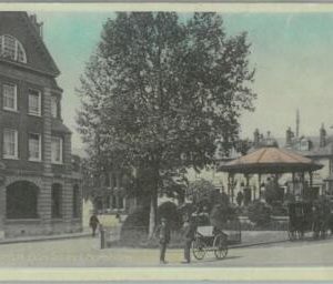 90637  - UNITED KINGDOM - Vintage POSTCARD -  HORSHAM  Sussex