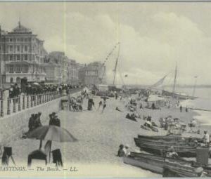 90627  - UNITED KINGDOM - Vintage POSTCARD -  HASTINGS Sussex