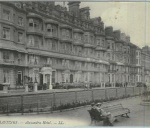 90623  - UNITED KINGDOM - Vintage POSTCARD -  HASTINGS Sussex