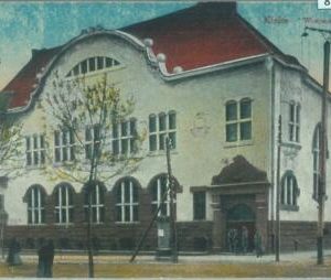 83973 - POLAND  - VINTAGE collectable POSTCARD -  KIELCE   1923