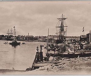 55245  -  GREAT BRITAIN -  VINTAGE POSTCARD :  Littlehampton 1910