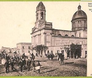 af0454  - ARGENTINA - Vintage Postcard - Buenos Aires- Iglesia y Plaza en Flores