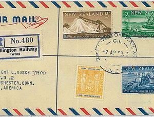 POSTAL HISTORY -  NEW ZEALAND registered airmail cover from WELLINGTON RAILWAY