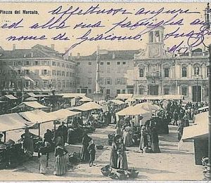 CARTOLINA d'Epoca UDINE citta'  -  MERCATO    1908
