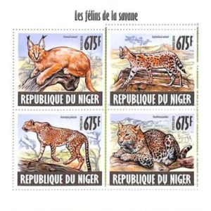 A8321 - NIGER - ERROR MISPERF Stamp Sheet -2013 Animals Tigers Cats of Prey