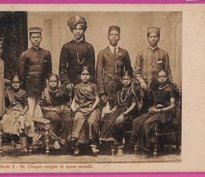 ag3738  - INDIA - VINTAGE POSTCARD - Costumes