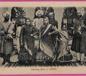 ag3759  - INDIA - VINTAGE POSTCARD  - Dancing girl