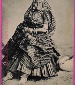 ag3756  - INDIA - VINTAGE POSTCARD  -  Marwari Woman, Costume