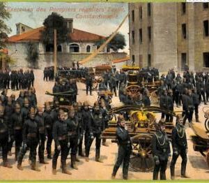 ac10009 - TURKEY - VINTAGE POSTCARD  - Constantinople - Military - 1910
