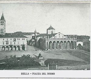 38578    CARTOLINA d'Epoca BIELLA Citta'  - PIAZZA DUOMO