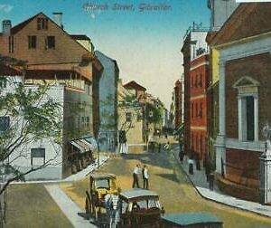 92330  - GIBRALTAR - VINTAGE   POSTCARD -  CHURCH STREET