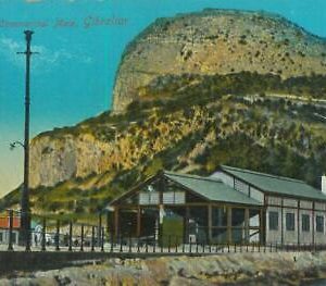 92287 - GIBRALTAR - VINTAGE   POSTCARD - Galleries and COMMERCIAL MOLE