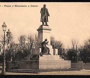 ab1510 - CARTOLINA D'EPOCA - MILANO Città : Piazza e Monumento a Cavour