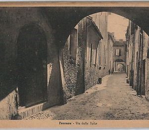 49471   CARTOLINA d'Epoca -  FERRARA citta' - Via della Volta