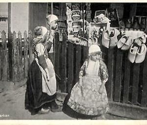 ad2242  - NETHERLANDS - VINTAGE POSTCARD  - ETHNIC