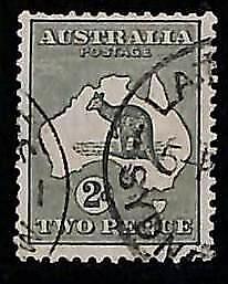 ZA0028a1 - AUSTRALIA  - STAMP - SG #  35 Die I  - Very Fine USED