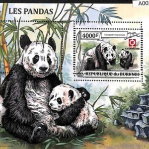 A0032 - BURUNDI - ERROR 2013  MISSPERF SHEET:  Fauna  PANDA BEAR