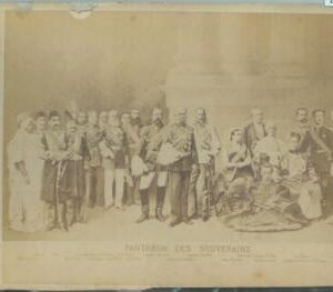 87475 - FRANCE  - VINTAGE Photomontage : ROYALTY