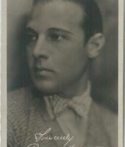 78952 - VINTAGE POSTCARD - CINEMA: Rodolfo Valentino