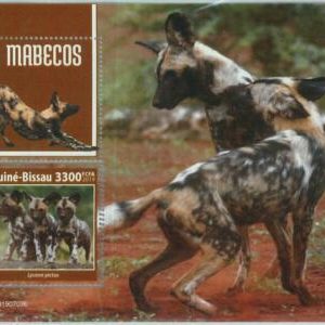 A1842 - GUINEA BISSAU, ERROR, MISPERF, Souvenir sheet: 2019, African wild dogs