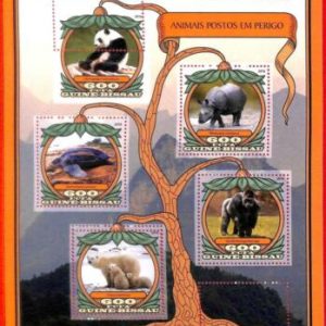 A5153 - GUINEA-BISSAU - ERROR MISPERF: 2016 Rhinoceros, Gorillas, Panda Bears