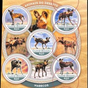A5119 - GUINEA-BISSAU - ERROR - MISPERF, Miniature sheet: 2016 African wild dogs