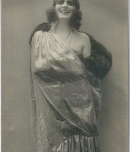 78850- VINTAGE POSTCARD - CINEMA: Nella Regini