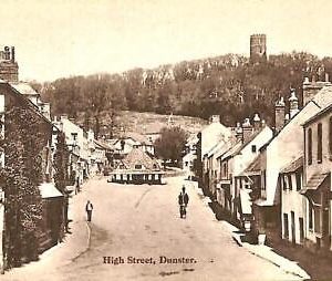 ac4642 - GB  -  VINTAGE POSTCARD: Dunster