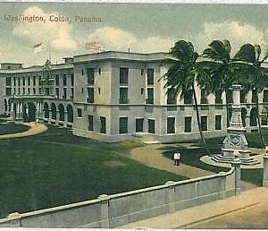 17139 - PANAMA  - VINTAGE POSTCARD: COLON - HOTEL
