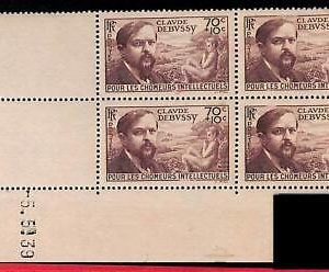 94868a - FRANCE - STAMPS -  Yvert #  437 - CORNER block of 4  COIN DATEE - MUSIC