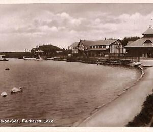ac5115 - GB  -  VINTAGE POSTCARD: St.Annes-on-Sea, Fairhaven Lake LANCASHIRE