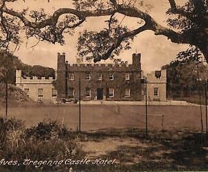 ac5167 - GB  -  VINTAGE POSTCARD - St. Ives CORNWALL Hotel Tennis courts!