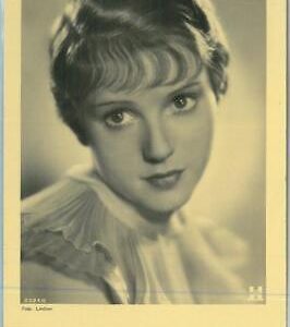 95660 - VINTAGE POSTCARD - CINEMA, Actress : DOLLY HAAS