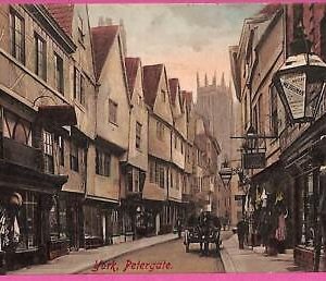 20381 - GREAT BRITAIN - VINTAGE POSTCARD - York, Petergate