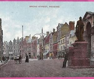 14830 - GREAT BRITAIN - VINTAGE POSTCARD  - Reading, Broad Street