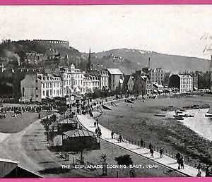 1666 - GREAT BRITAIN - VINTAGE POSTCARD  - The esplanade looking east Oban